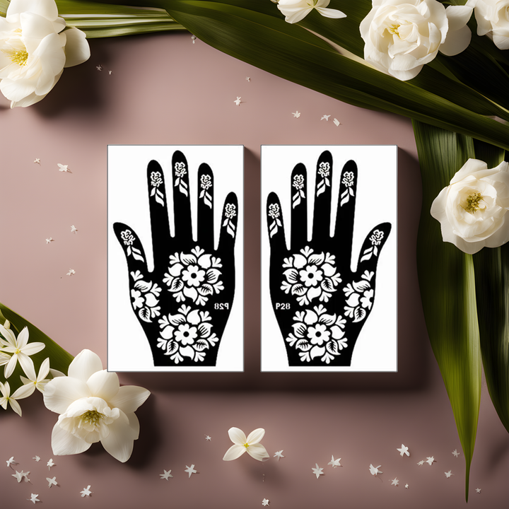Pochoirs en forme de main pour l'art du henné encadrés et présentés avec des motifs floraux sur un fond gris.